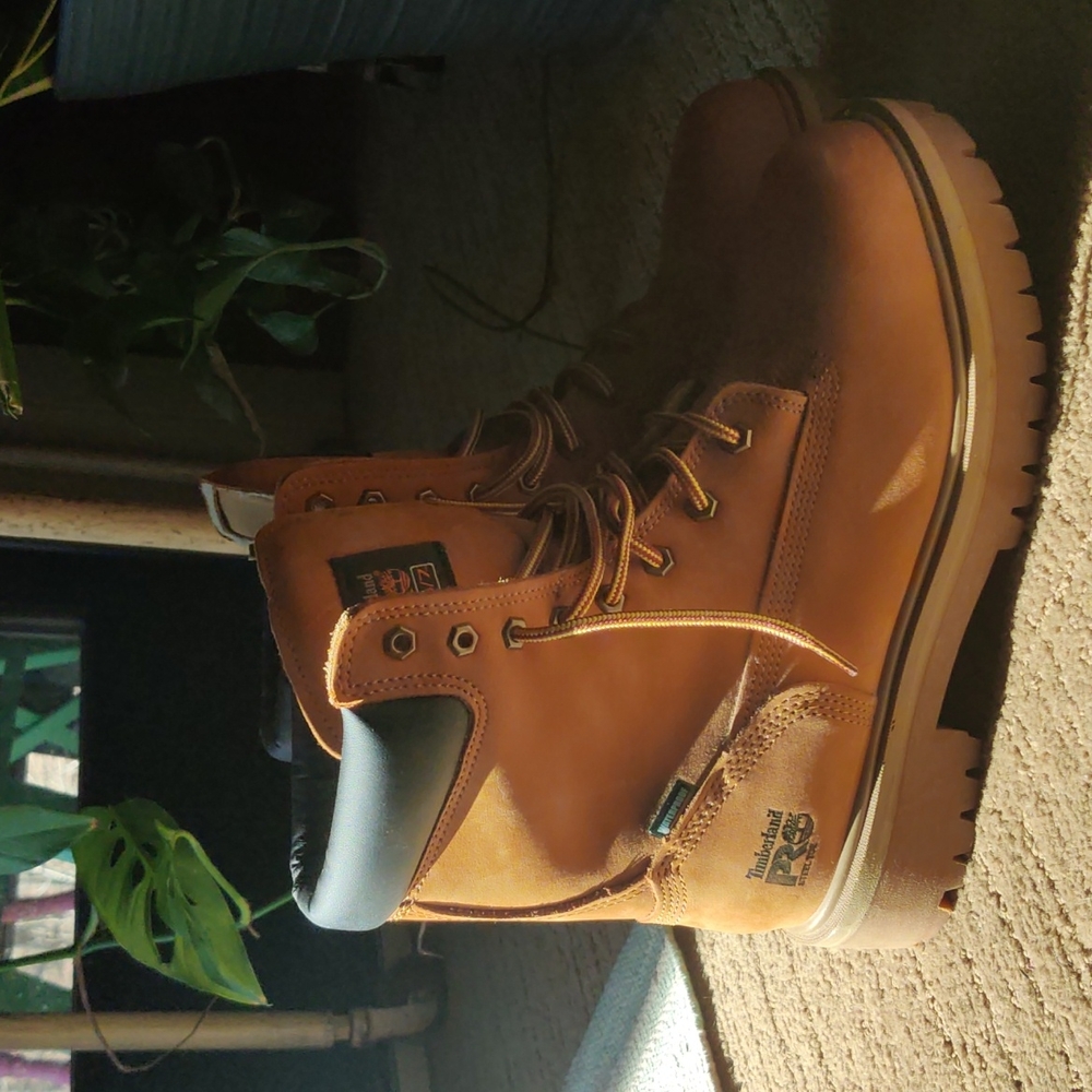 Timberland Pro steel toe boot, waterproof and insulated 400g, size 9.5 Mens